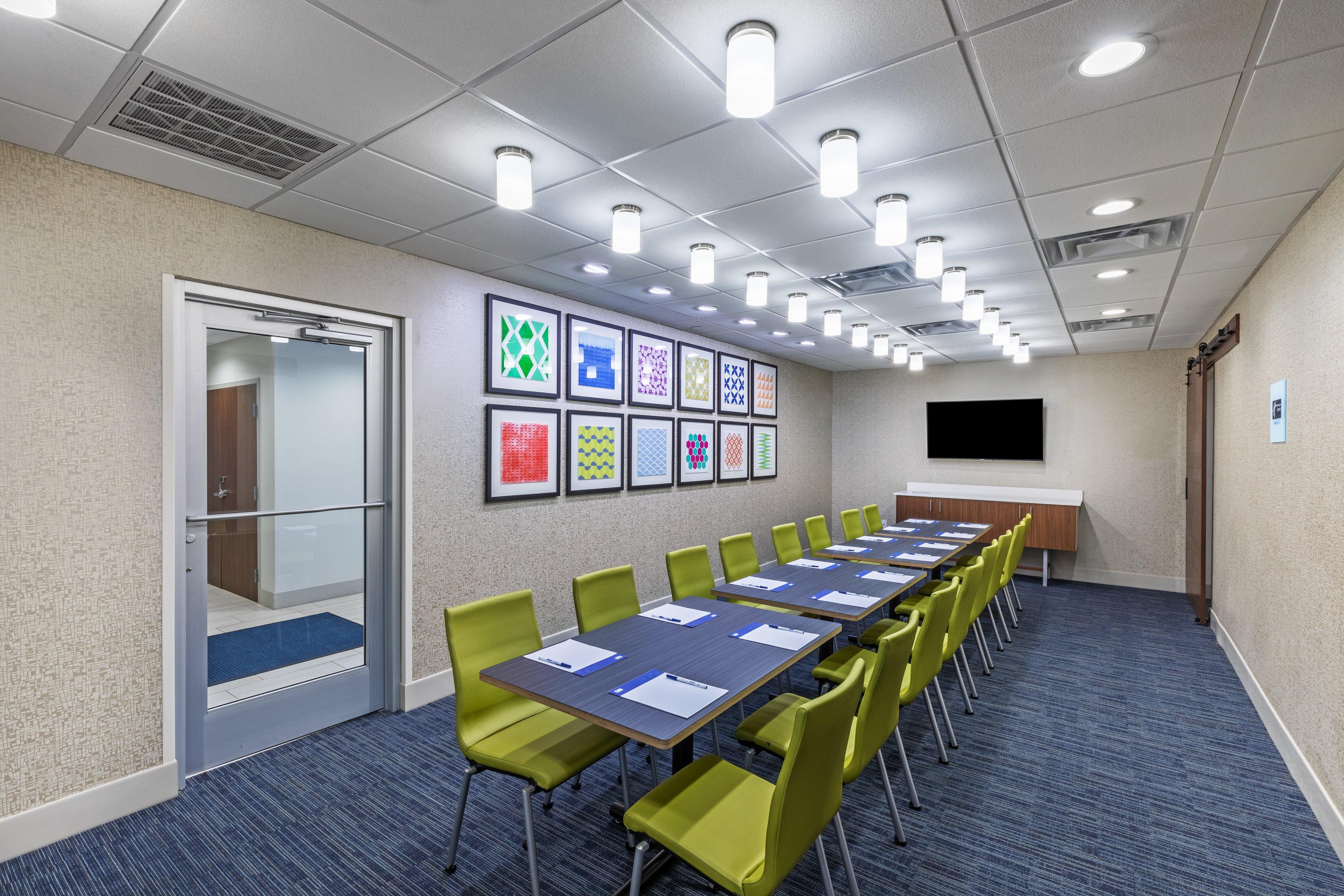 Holiday Inn Express & Suites Purcell By Ihg Bagian luar foto