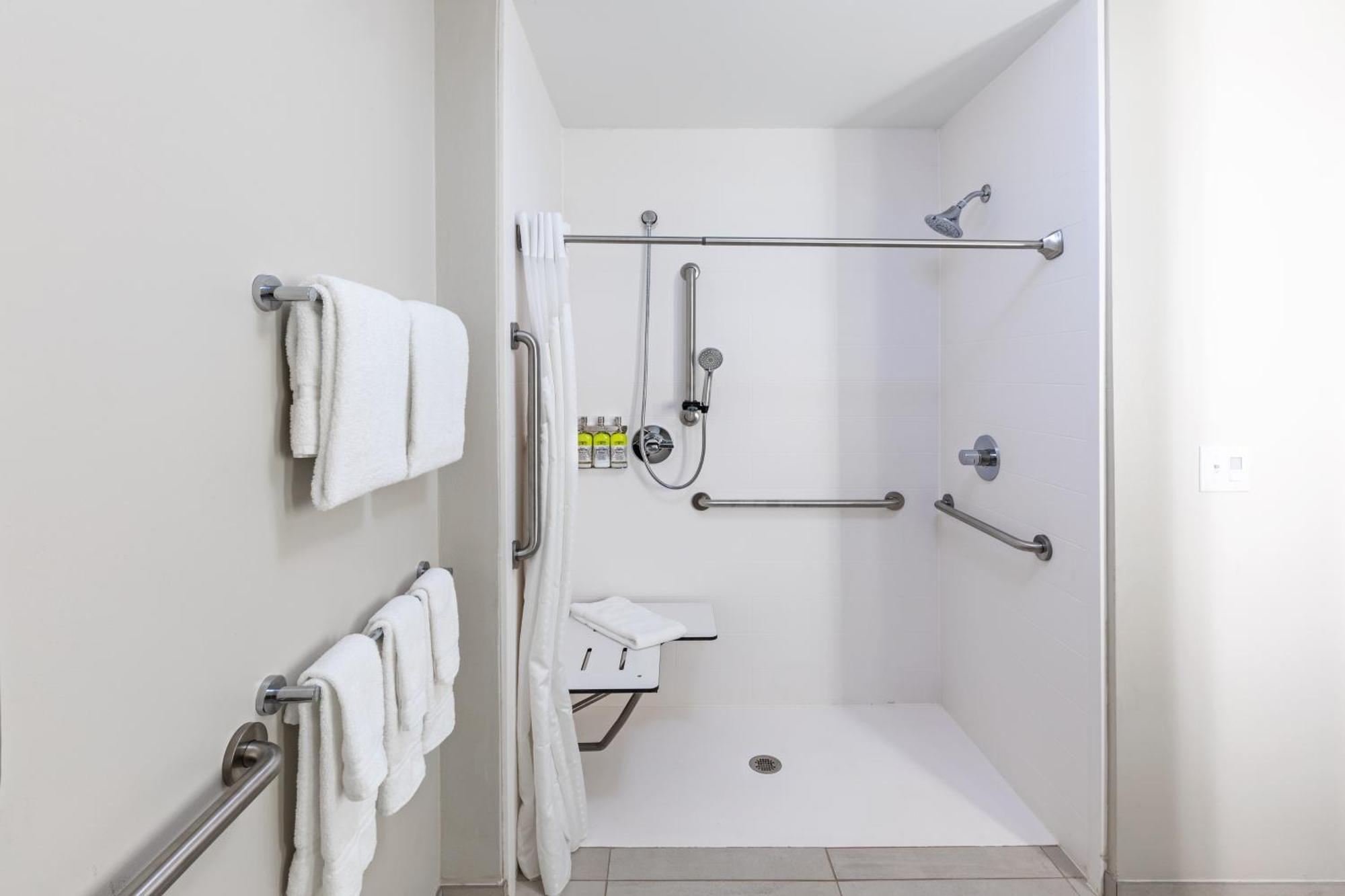 Holiday Inn Express & Suites Purcell By Ihg Bagian luar foto